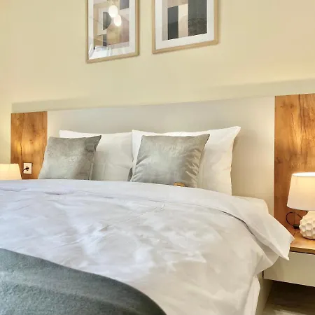 Beautiful & Comfy For 4 Guest And Free Parking Апартаменты