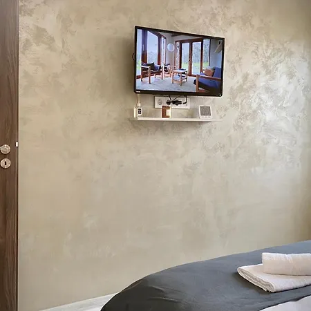 Beautiful & Comfy For 4 Guest And Free Parking Пловдив