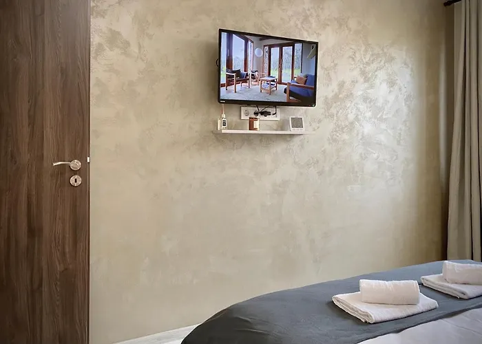 Beautiful & Comfy For 4 Guest And Free Parking Filibe