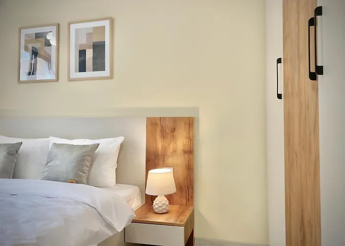 Apartment Beautiful & Comfy For 4 Guest And Free Parking *